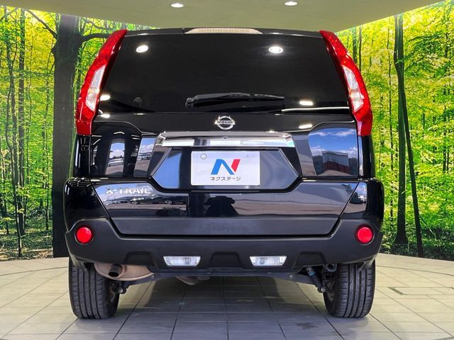 安心の最長10年・走行無制限保証（有償）をご用意。保証内容も充実はもちろん、無料点検＆オイル交換や、年中無休の全国・24時間ロードサービスも付帯されておりますのでご安心下さい。