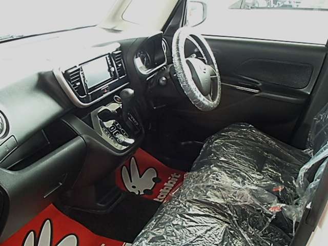 オールメーカー取り扱い！！　在庫車100台以上！！プロの仕入れ！！　走行メーター管理システムチェック済み。