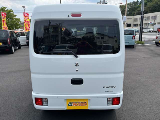 【当社は、ご購入後のお付き合いを大切に致します】　お車に関しては全てお任せ頂ける整備工場、設備を完備しております。些細なことでもお気軽にご連絡下さい。