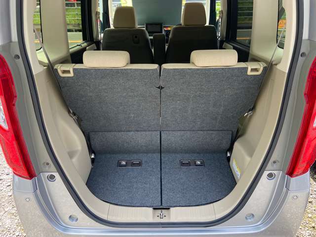 整備はその車種の不具合が発生しそうな部分を重点的に点検し、納車後本当にトラブルが発生しないように日々点検中です♪