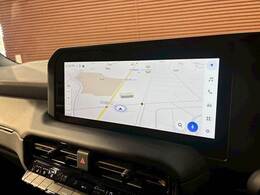 純正マルチナビゲーション搭載。フルセグTV、Bluetoothお楽しみいただけます。