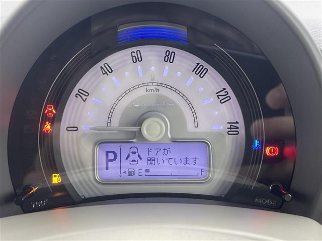 【スピードメーター】メーターがシンプルで見やすく運転しやすいですね！