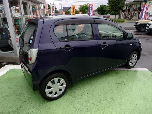自社整備工場にて点検・整備・アフターサービスを行なっております。新車・中古車販売、整備・板金、各種保険、ロードサービス等も行なっておりますのでどうぞお気軽にご来店、お問合せ下さい！！
