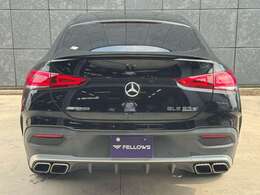 4000ccV型8気筒DOHCツインターボ+モーター　612ps/5750～6500rpm　86.7kgm/2500～4500rpm(カタログ値)　285/40R22＆325/35R22　AMG RIDE CONTROLエアサスペンション　AMGトラックペース