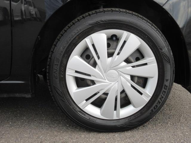 右前 フルホイールキャップ付14インチスチールホイール タイヤサイズは、155/65R14