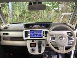 フロントガラスが大きく、ワイドな視界で運転もしやすくなるように、設計されています。