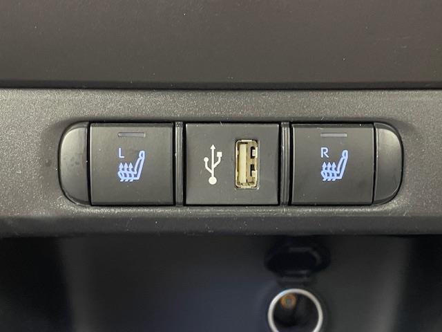 【運転席操作部】快適なドライブを楽しむための機能が装備されています！運転席から触れるので、使いやすいです！除菌プランいれていただくと、さらに清潔で安心していただけます！