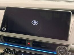 【12.3インチワイドナビ】高級感とインパクトのある大型ワイドナビを装備。各種オーディオ操作はもちろん、横長ワイド画面でのマップ2分割表示など、利便性も高いナビです♪