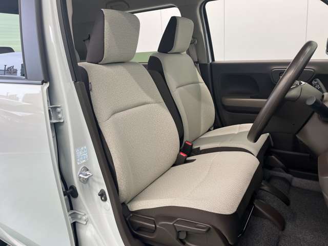 車を運転する際には運転席の存在は欠かせません。しっかりとチェックしたいポイントですね。