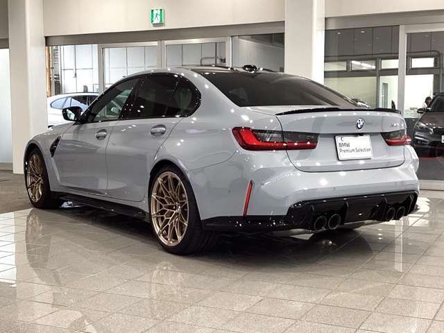 BMWを熟知したメカニックよる100項目の納車前点検☆ドイツ本国と同様の教育・訓練を受けたBMW専門メカニックが100項目にも上るポイントを徹底的にチェックいたします。