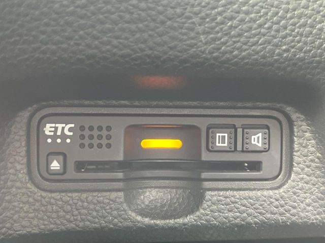【ETC】高速道路の料金所をストレスなく通過！話題のスポットやサービスエリアに多い「スマートIC」利用時は必須のアイテムです。当店でセットアップを実施、ご納車当日からすぐにご利用いただけます！