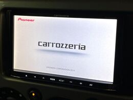 【ナビゲーション】目的地までしっかり案内してくれる使いやすいナビ。Bluetooth接続すればお持ちのスマホやMP3プレイヤーの音楽を再生可能！毎日の運転がさらに楽しくなります！！