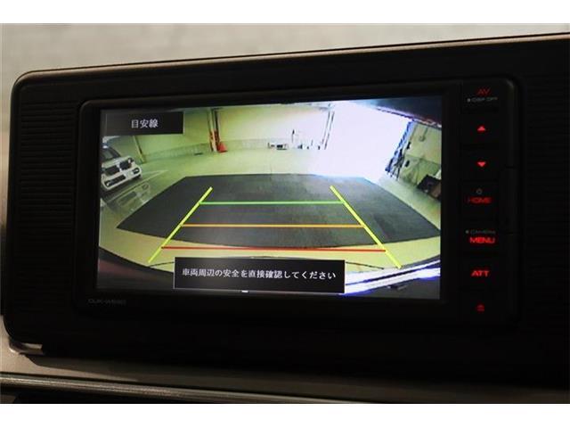 駐車が苦手な方も、そうでない方も、大変に便利なバックモニターを搭載しております！