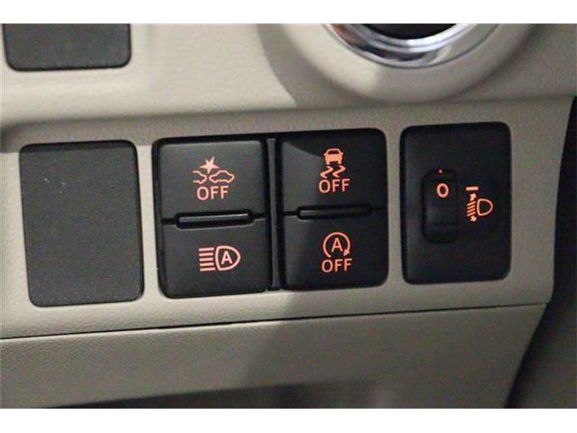 自動で障害物を検知してブレーキ補助をしてくれます！