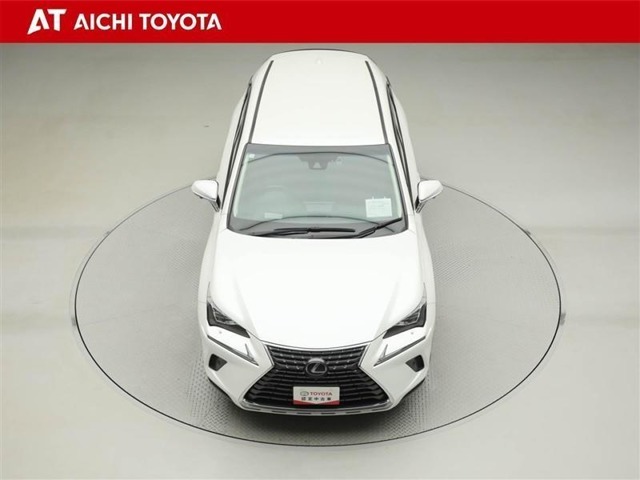 ご覧いただき誠にありがとうございます。お車が気になりましたらぜひお店へ。ご来店前のご連絡をお待ちしております♪