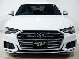 積載車も2台保有しており、万が一のトラブルに備えております。フルフラット車もあり、車高の低い車、特殊なアルミホイール装着車も積み込み可能です！