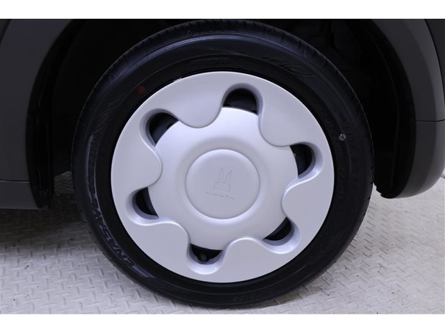 純正スチールホイールキャップ付です！タイヤサイズは155/65R14