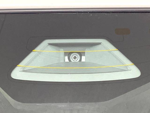 【スズキ　セーフティサポート】走行中に前方の車両等を認識し、衝突しそうな時は警報とブレーキで衝突回避と被害軽減をアシスト。より安全にドライブをお楽しみいただけます。