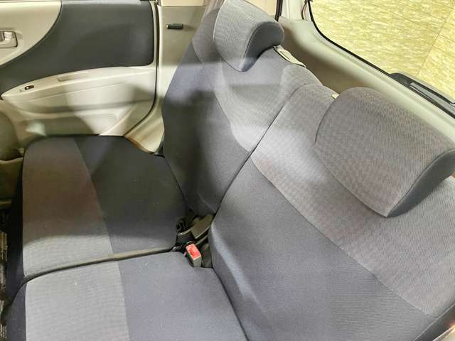 公的機関（財）日本自動車査定協会の基準を採用。「走行距離管理システム」で距離の不正チェック済みです。品質に自信があるから保証付き！