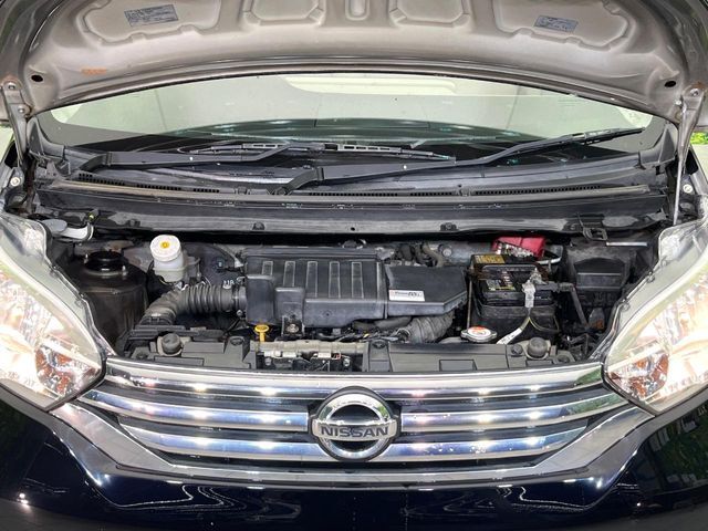 親切・丁寧な専門メカニックスタッフが応対！・車検・点検整備・事故等の修理などアフターサービスも安心。お車のカスタマイズもネクステージのサービススタッフまでご相談ください！