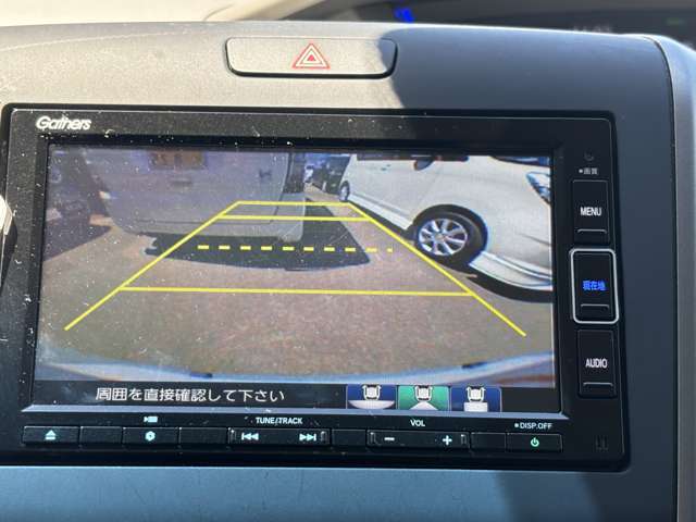 展示車両に関しましても、全ての取り扱いの車に対して厳しくチェックしております。