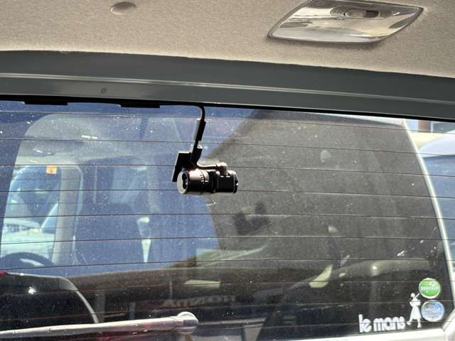 お客様が長く、安心して乗ることができる車を販売することを心がけております。
