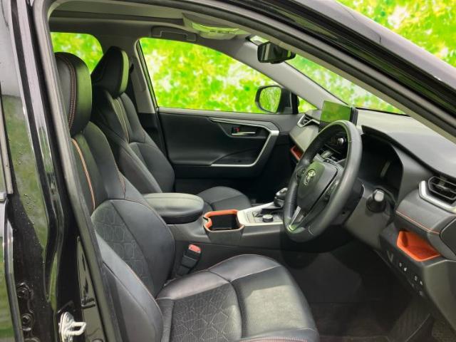 「この車の写真をもっと見たい」「状態が気になる」「この装備はついている？」どんな小さな疑問でもお気軽にお問い合わせください！