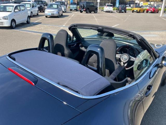 WECARSでは各商談席に大型モニターをご用意しております！見やすい大画面でゆったりと全国の在庫をご覧いただけます！是非ご来店お待ちしております！