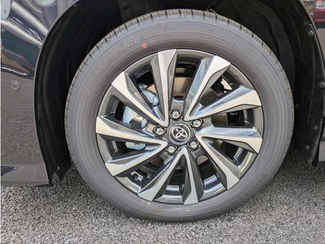 ☆自動車保険☆　保険も取り扱っておりますので、当社にて一括でお車の手続きができます！是非お任せ下さい！ 社員の9割が保険販売の資格取得者なので来店いただけた際はお気軽にお声がけくださいませ！