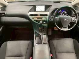 大阪府摂津市にSUVを中心に『お値打ち価格』で展示している良質中古車専門店です。事故歴修復歴なしの車両限定で取り扱い！。関西地域で最もお得な価格かつ最良質車をご提供できるよう努めております。