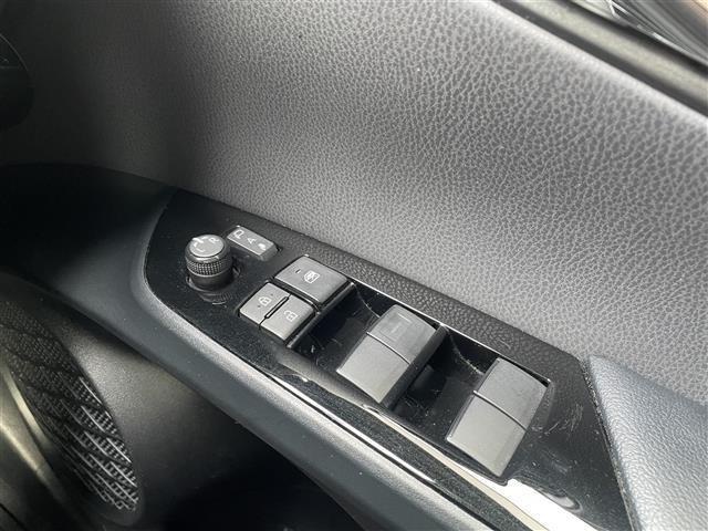 店頭在庫以外にも全国約4万台※の在庫から、ぴったりな1台をご提案します！※2023年10月現在の在庫台数です。売約済の可能性があります。