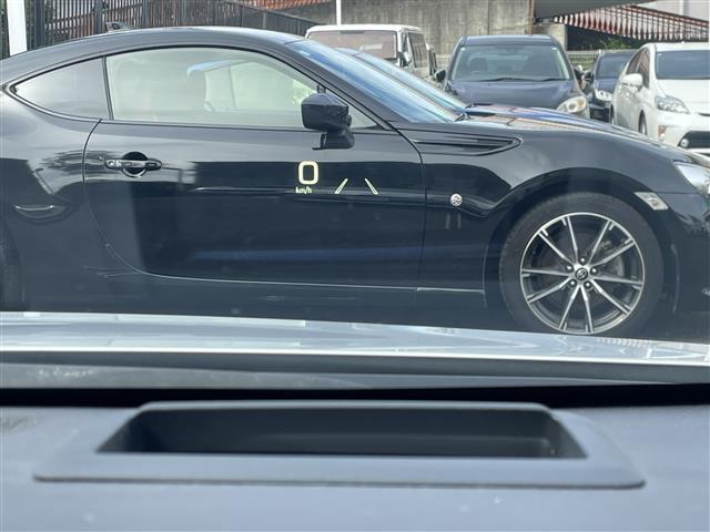 店頭販売もしておりますので、先に在庫が無くなってしまうこともございます。気になる車はまずはお問い合わせください！