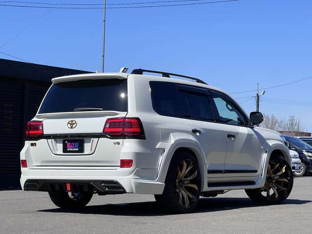 トヨタ ランドクルーザー200 4.6 ZX 4WD 2016年 5.9万キロ