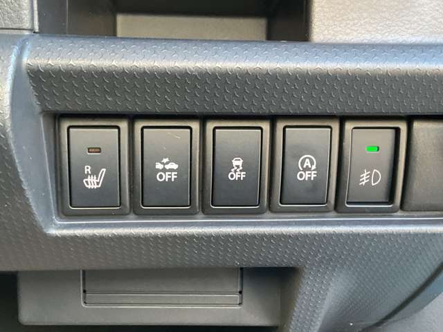 各種スイッチです