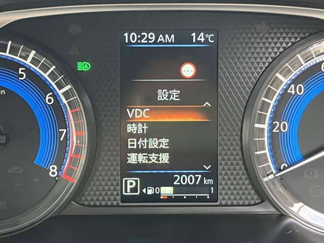 メーター内ディスプレーで各車両設定をオーナーの好みに変更出来ます。