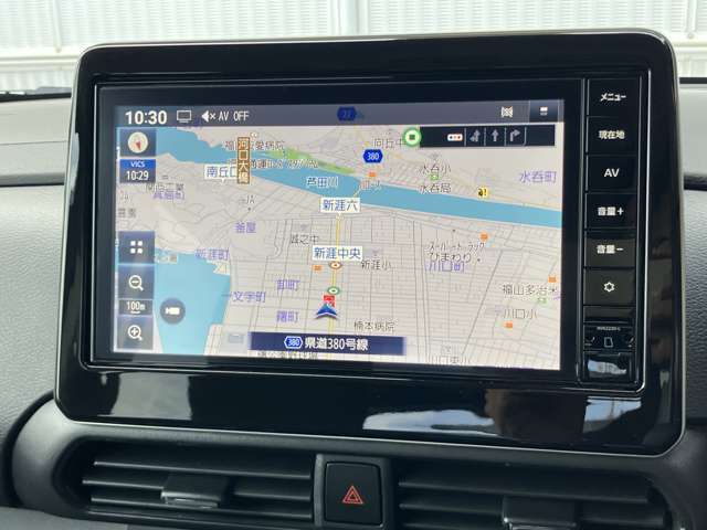 【大画面メモリーナビ＆フルセグチューナー】　日産純正大画面ナビです！TVは高画質のフルセグチューナー搭載です！AV機能も沢山ありますし、ブルトゥースオーディオで音楽再生OKです♪