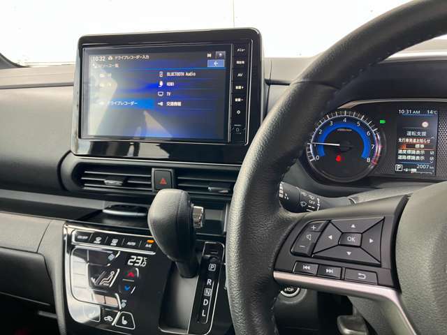 ステアリングスイッチでオーディオをコントロール出来ます♪