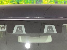 【スズキ　セーフティサポート】走行中に前方の車両等を認識し、衝突しそうな時は警報とブレーキで衝突回避と被害軽減をアシスト。より安全にドライブをお楽しみいただけます。