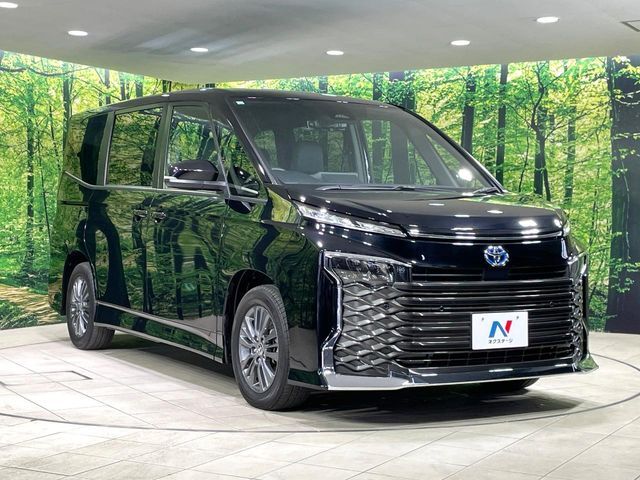 大好評のボディコーティング「弾スプラッシュコート」もご納車までに施工可能。通常のガラスコートと異なる、耐久年数6年の無機質ガラスコーティングが、ボディをキレイな状態に保ってくれます。