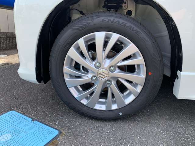 お客様へわかりやすいご説明を心がけております。お車のご購入が初めての方など是非ご相談下さい★