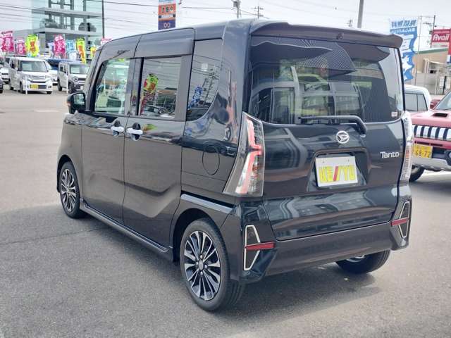 関東・関西方面より直入庫多数！北陸地方にて使用している車両に比べ、「下回りの錆」「走行距離」は段違い！高品質に自信あり♪