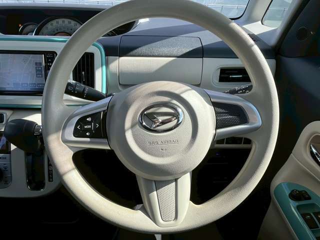 車両が整備中等により店舗に無い場合がございます。ご来店頂く際は事前にご連絡下さい。