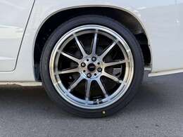 ローダウン/新品17インチアルミホイール/TRDフロントスポイラー/トヨタセーフティセンス/ETC/7インチナビ/LEDテールランプ/オートハイビーム/バックカメラ/AC100V/USBユニット