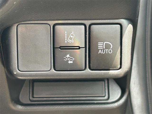 【Toyota Safety Sense C】トヨタのさまざまな安全装備が搭載されており、万一の事故の危険回避をサポートします！◆搭載機能例：PCS/LDA/AHB/発進遅れ告知