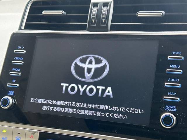 【メーカー純正ナビ】インテリアに溶け込むスタイリッシュな「専用設計」メーカーナビを装備♪視認性や操作性など基本性能にも優れ、より上質なカーライフをお楽しみいただけます。