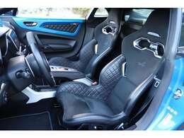 左ハンドル・正規ディーラー車・限定50台・マットカーボンインテリア・バケットシート・専用ホイール