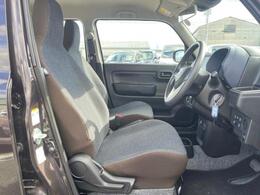 「この車の写真をもっと見たい」「状態が気になる」「この装備はついている？」どんな小さな疑問でもお気軽にお問い合わせください！