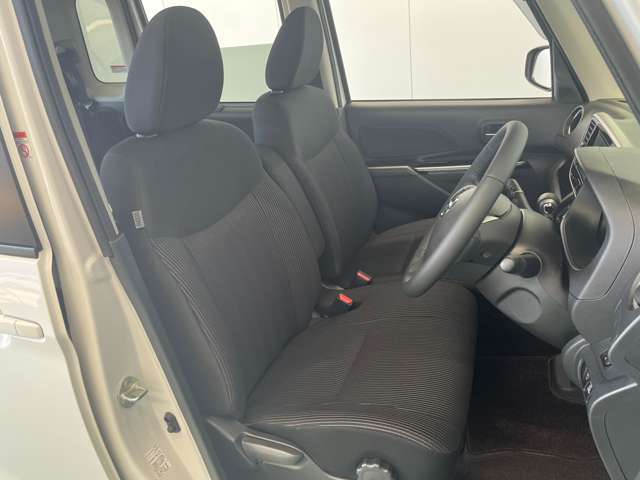 車を運転する際には運転席の存在は欠かせません。しっかりチェックしたいポイントですね。