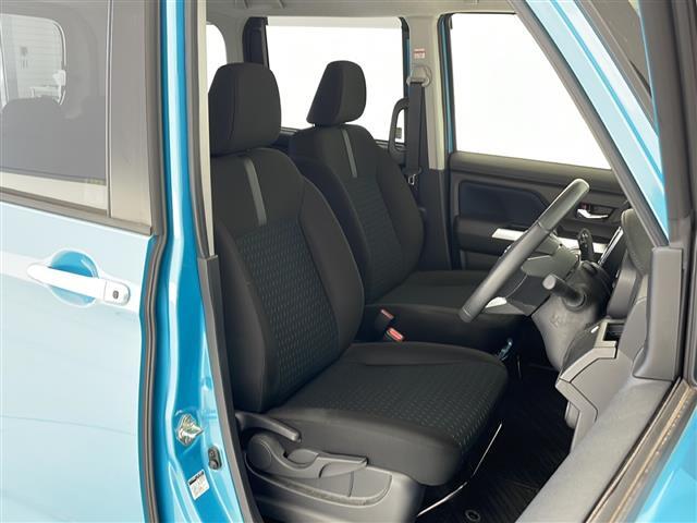 【運転席】座り心地が良いシートなので長時間の運転でも快適にお過ごしいただけます。新品のフロアマットのご注文も可能です。掲載箇所以外にご希望の写真がございましたらお気軽にお問い合わせ下さい。