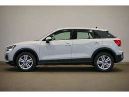 Audi Q2 35 TFSI advanced/LEDヘッドライト/アルミホイール 5ダブルスポークデザイン 7J×17